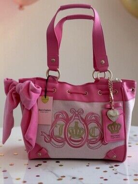 Juicy Couture Daydrramer Pink Juicy Lovers Club Tote Bag